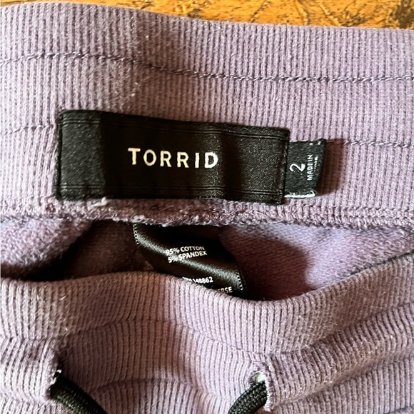 Torrid cropped length sweatpants tie dyed detail purple drawstring pull up sz 3x - Picture 2 of 7